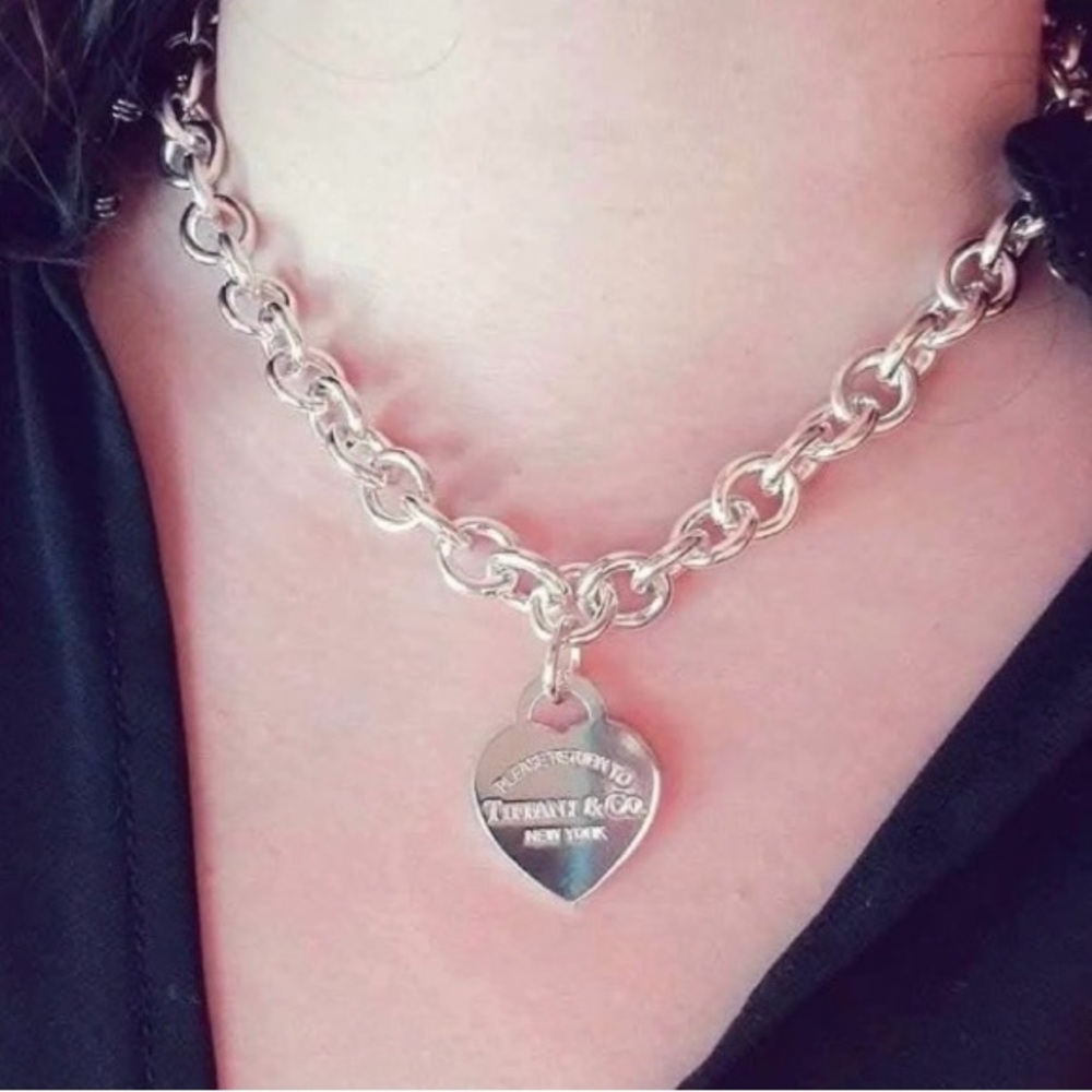 Tiffany & Co. Silver Chain Necklace with Heart Pendant
